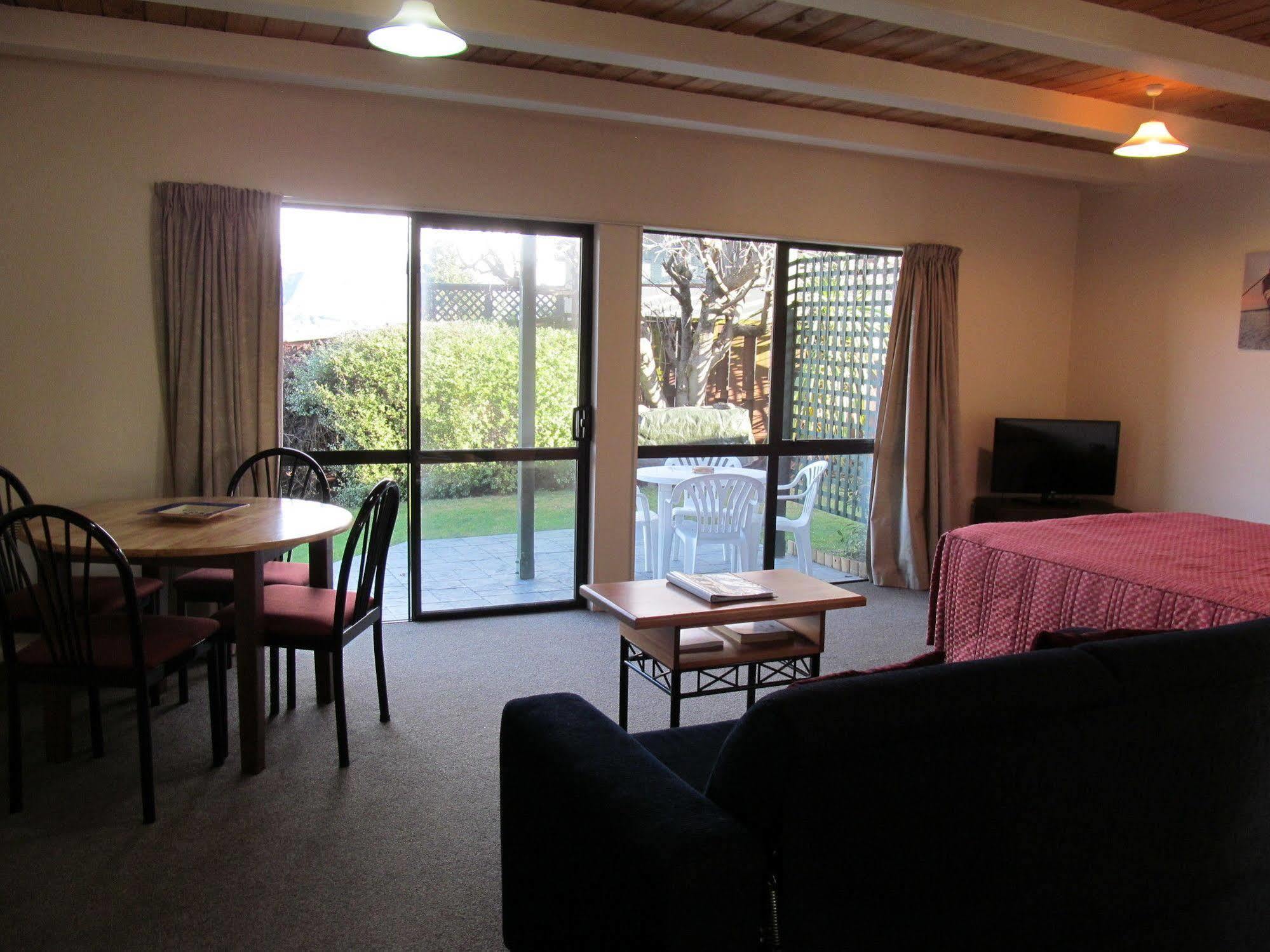 Wanaka Heights Motel Exterior photo